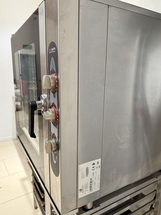 Piec piekarniczy konwekcyjny ggmgastro -włochy