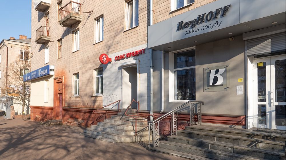 Оренда торгово офісне приміщення 68,3 кв.м. пр. Перемоги 89 Центр