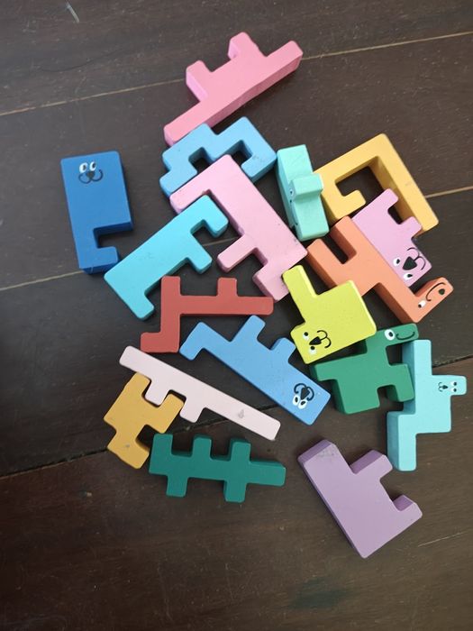 Puzzles para crianças vários