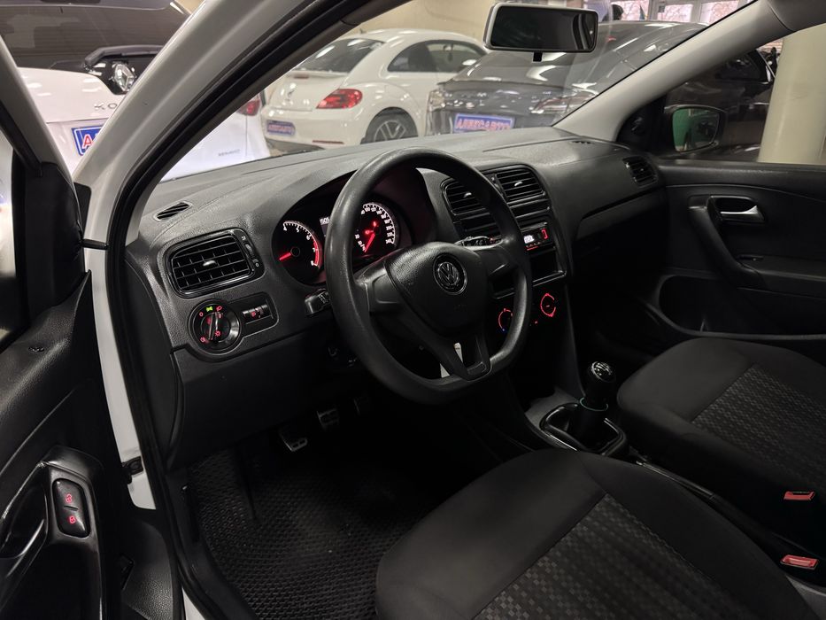 Volkswagen Polo Sedan 1.6 MPI 5МКПП 2017 р.в. (90 к.с)
