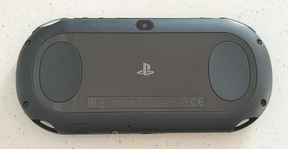 PS Vita Slim 2000 Desbloqueada + SD2Vita + MicroSD 64GB + Jogo Físico