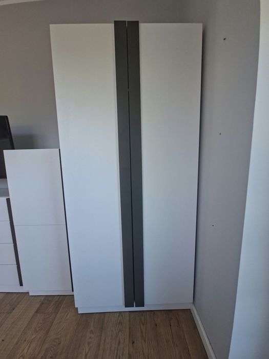 Sprzedam zestaw mebli