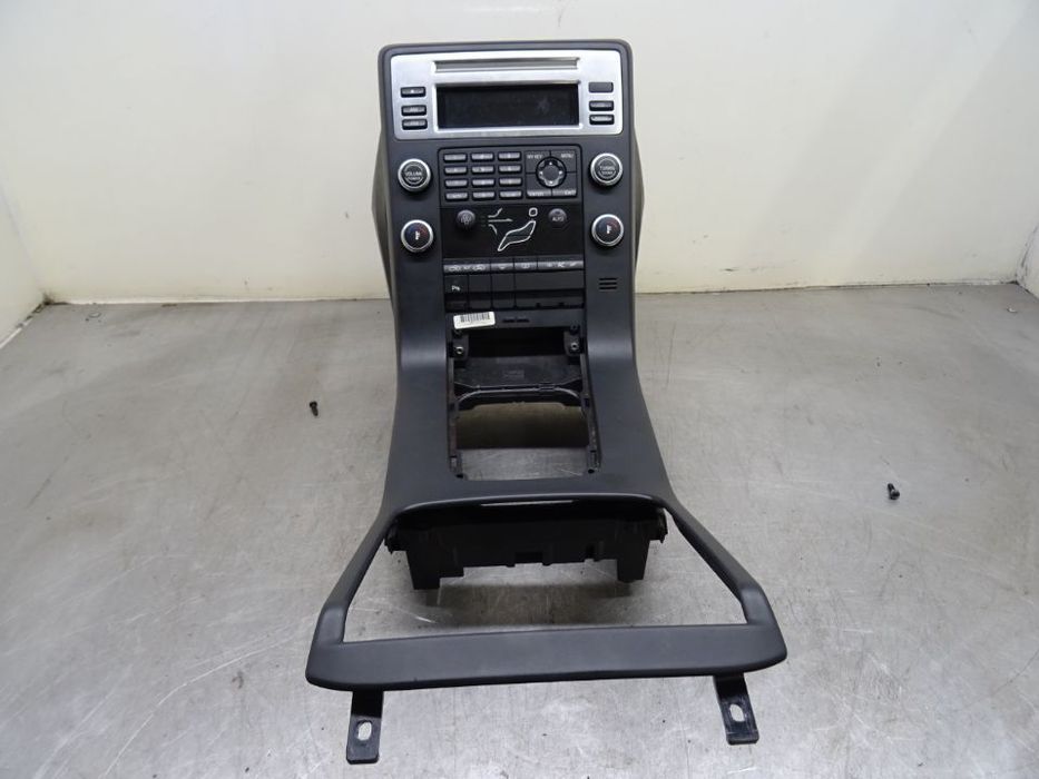 VOLVO V70 III 07-12 2.4D PANEL STEROWANIA KLIMATYZACJI NAWIEWU RADIA 30672331