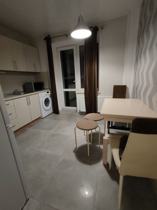 Здається в оренду 2 кімнатна квартира