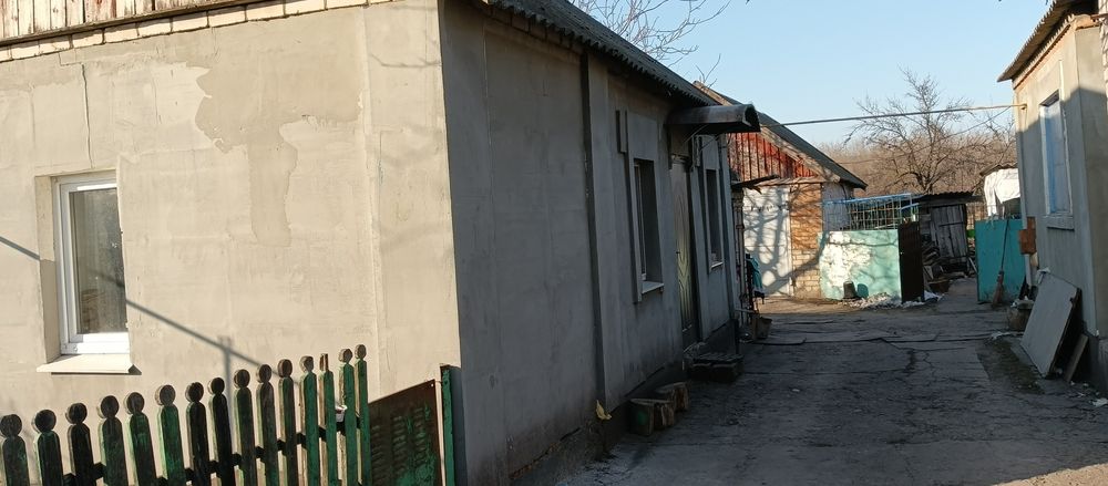 Будинок в десяти кілометрів від Кривого рогу.