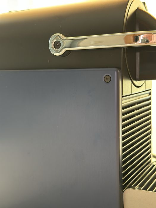 Máquina Nespresso usada, com garantia de 2 anos