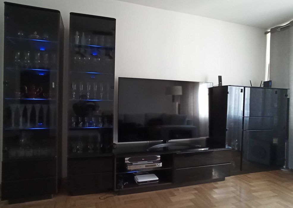 Ekskluzywne meble do salonu.