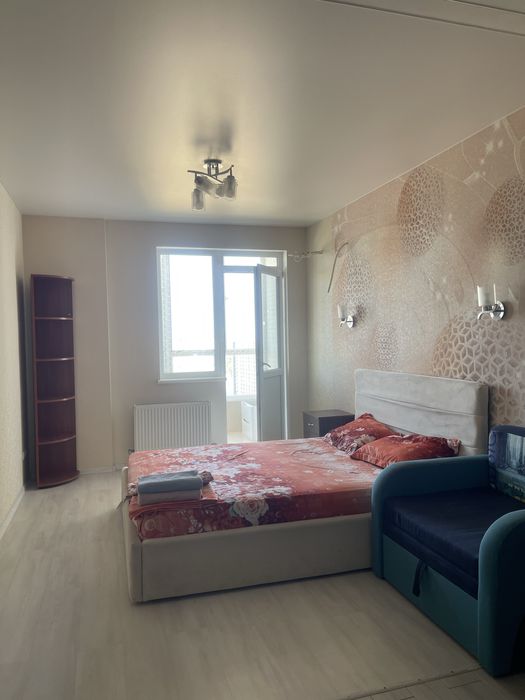 Здам подобово квартиру-студію на Таїрова