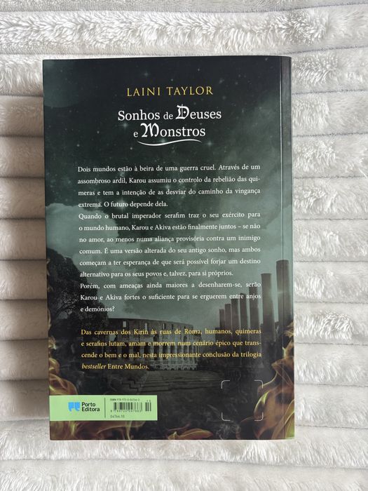 Livro: Sonhos de Deuses e Monstros de Laini Taylor