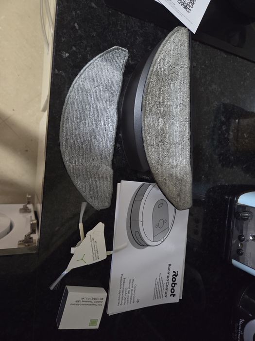 Aspirador e mopa Roomba combo i8