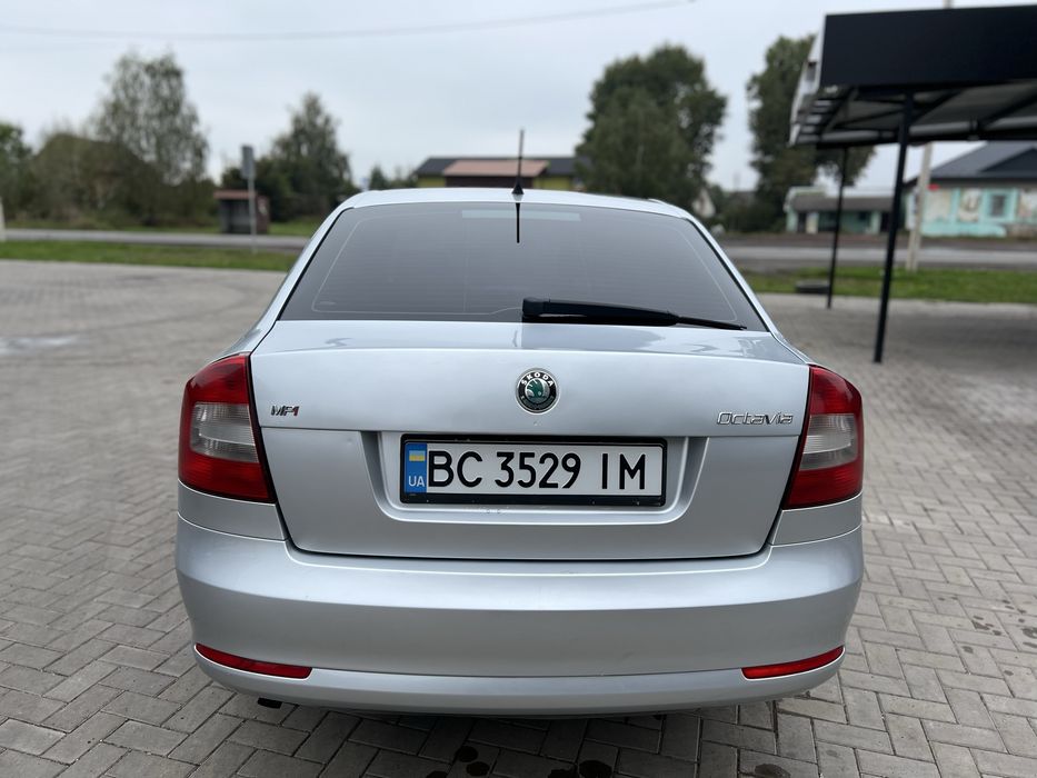 Продаж машини шкода а5 2012 рік