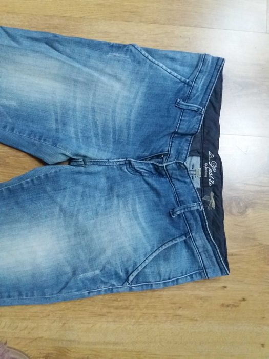Spodnie dżinsowe Stradiwarius  38