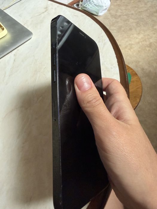 Продам iPhone 12 Pro Max