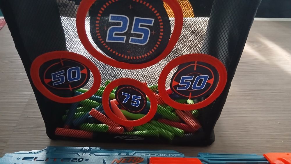 Conjunto de 2 nerfs mais o alvo