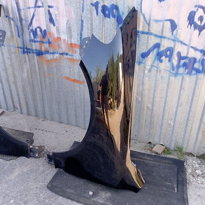 Крила VW touareg 03-06 крило праве ліве Фольцваген Тауарег 1