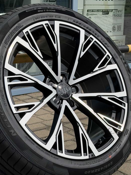Nowe koła 22 cale Audi Q7 SQ7 czarno srebrne ramienne