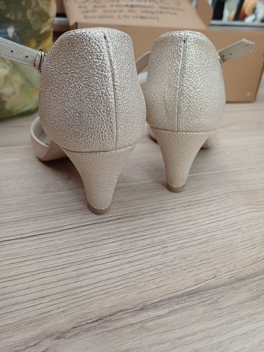 Buty ślubne ecru r.38 Butdam