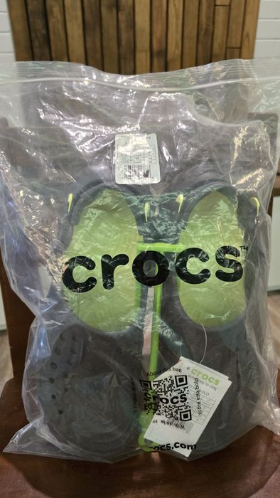 Продам crocs оригинал