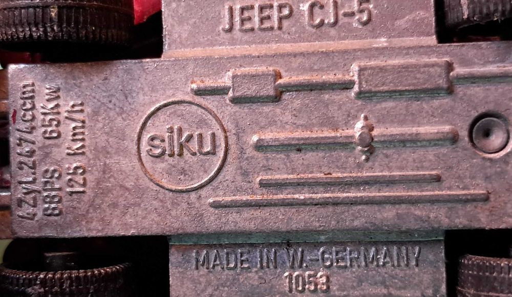Stare autko, resorak Siku -  Jeep CJ-5
