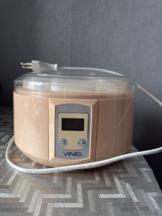 Йогуртниця vinis