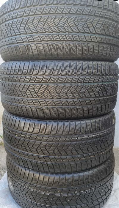 Комплект отличного состоянии известной  фирмы