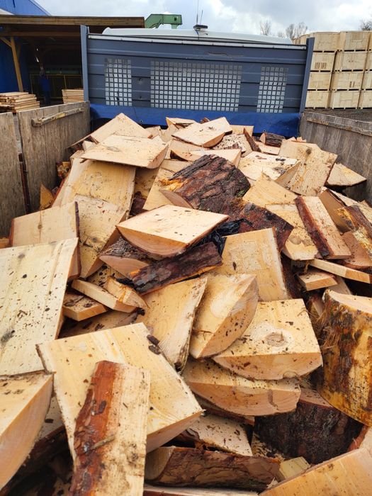 Drewno grubsze  sosna