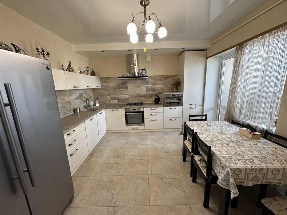 Продаи 3 ком в новом доме ул. Зеленая, Центр, ЦУМ