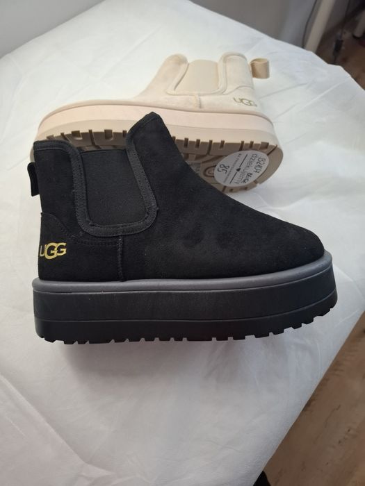 Piękne damskie kozaczki