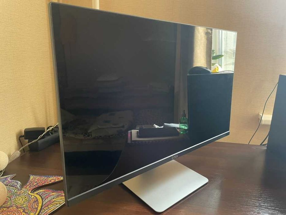Монітори Dell U2715H купити в Україні на OLX.ua