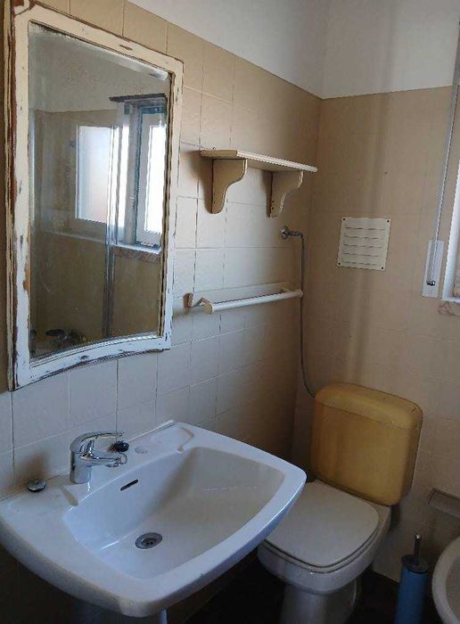 Quarto com wc partilhada em São Domingos de Rana