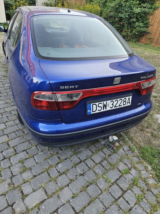 Seat Toledo 2.  1.9 TDI Diesel 110KM