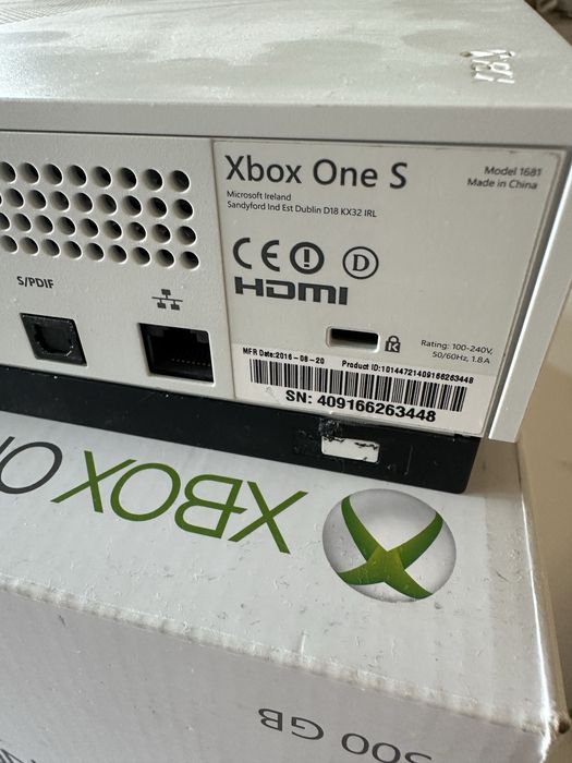 Konsola Xbox One S - Zestaw