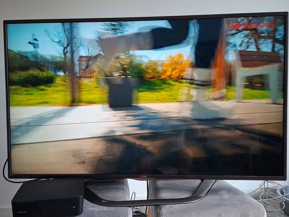 Telewizor LG 55LA620S