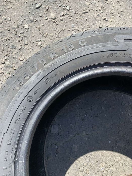 Шини 195/70 R15C пара Semperit 7мм, 195 70 15C