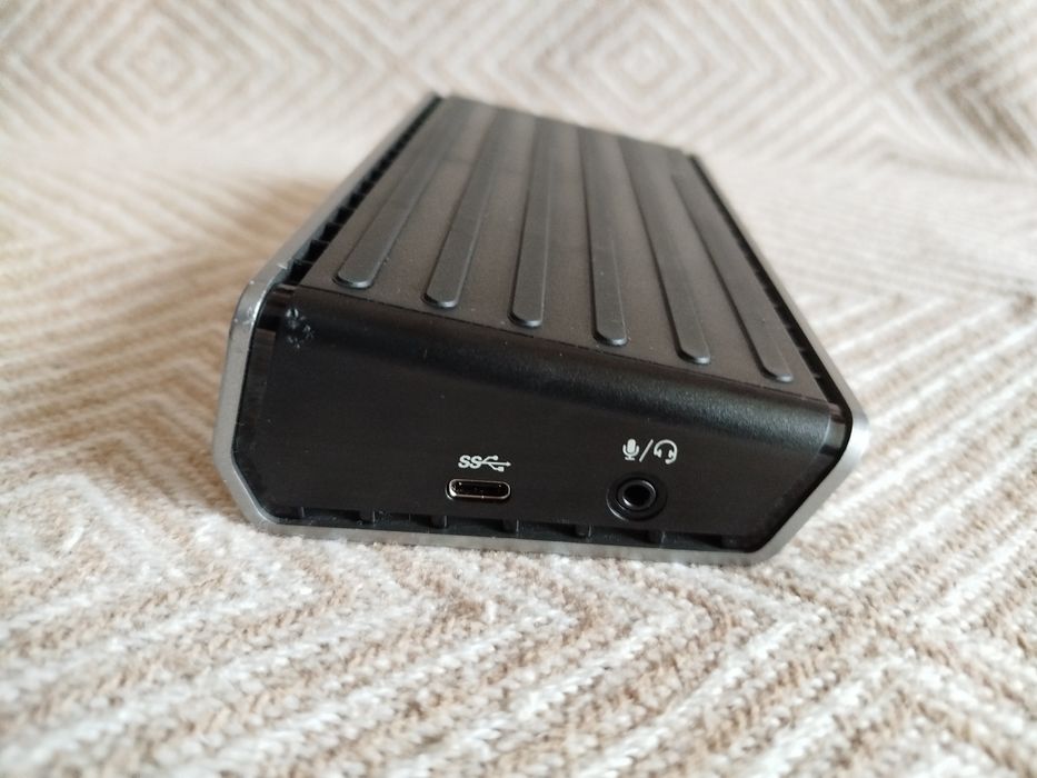 Надпотужна док станція Targus Model:DOOCK 180EUZ-50