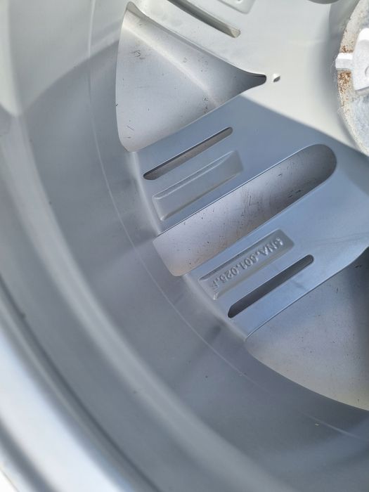 vw tiguan 19 5na601025f 5x112 7.0 et43 1x