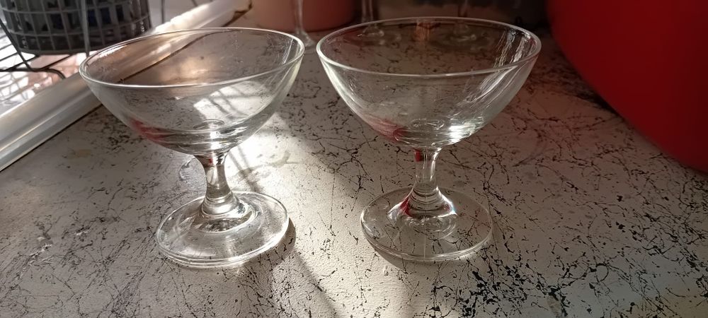 Conjunto de vários copos / taças / cálices requintadas