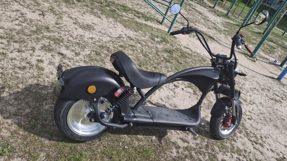 Електроскутер Chopper