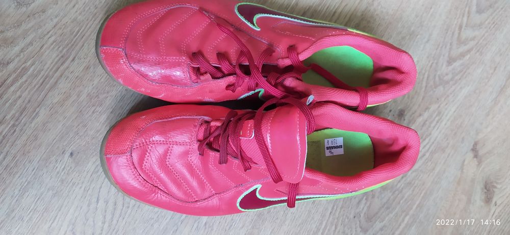 Nike, rozmiar 38,5