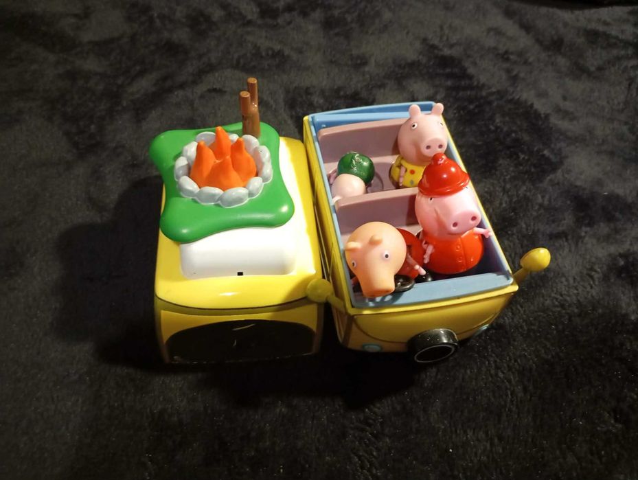 zestaw świnka peppa kamper