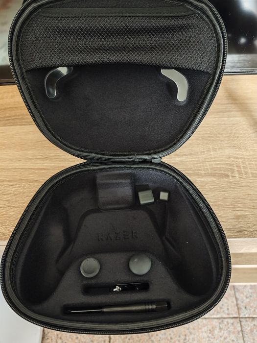 Razer Raiju V3 Pro (Wireless Esports Controller)