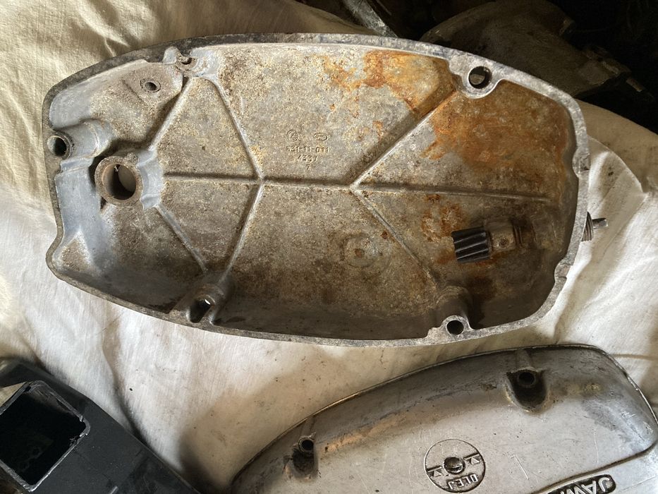 Продам запчастини ява.