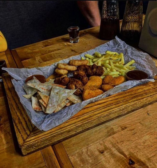Продається діючий коктейль бар-ресторан