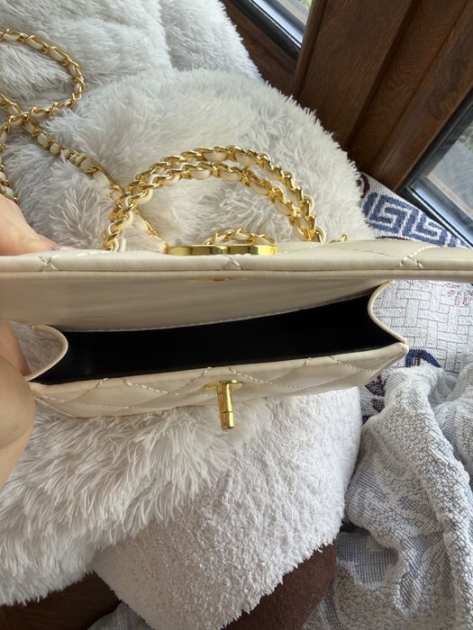 Міні-сумочка в стилі Chanel, стан нової