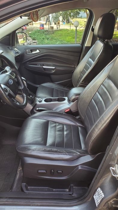 Продам Ford Escape