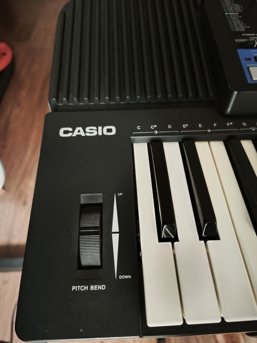 Órgão Casio a funcionar