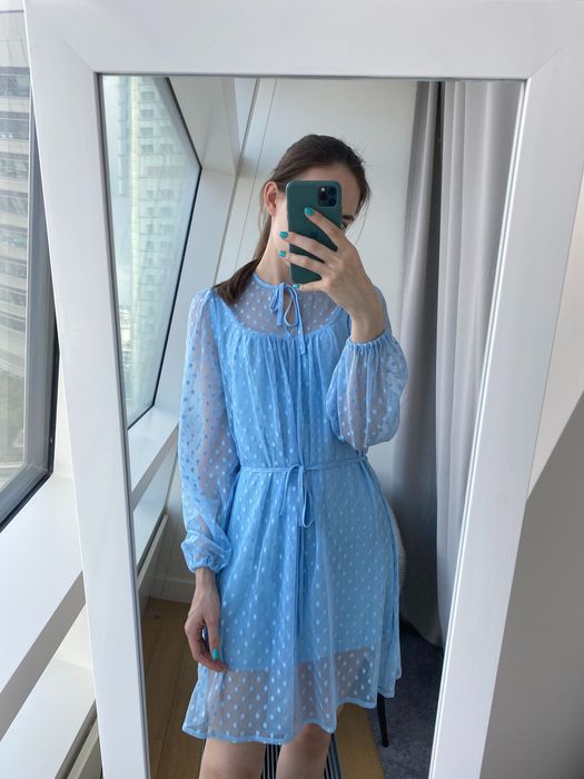 Niebieska sukienka Must Have
