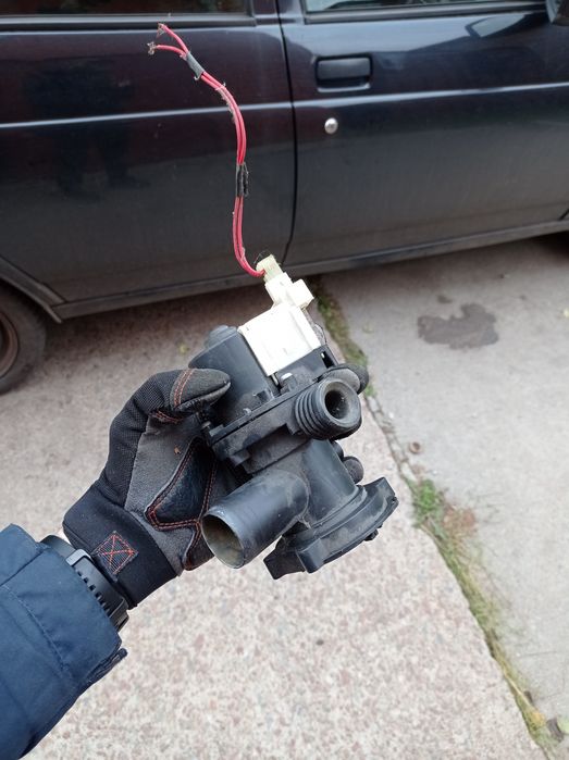 Помпа водяной насос стиралка LG