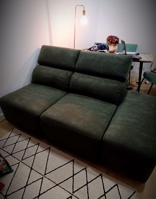 Sofá de 3 lugares em veludo