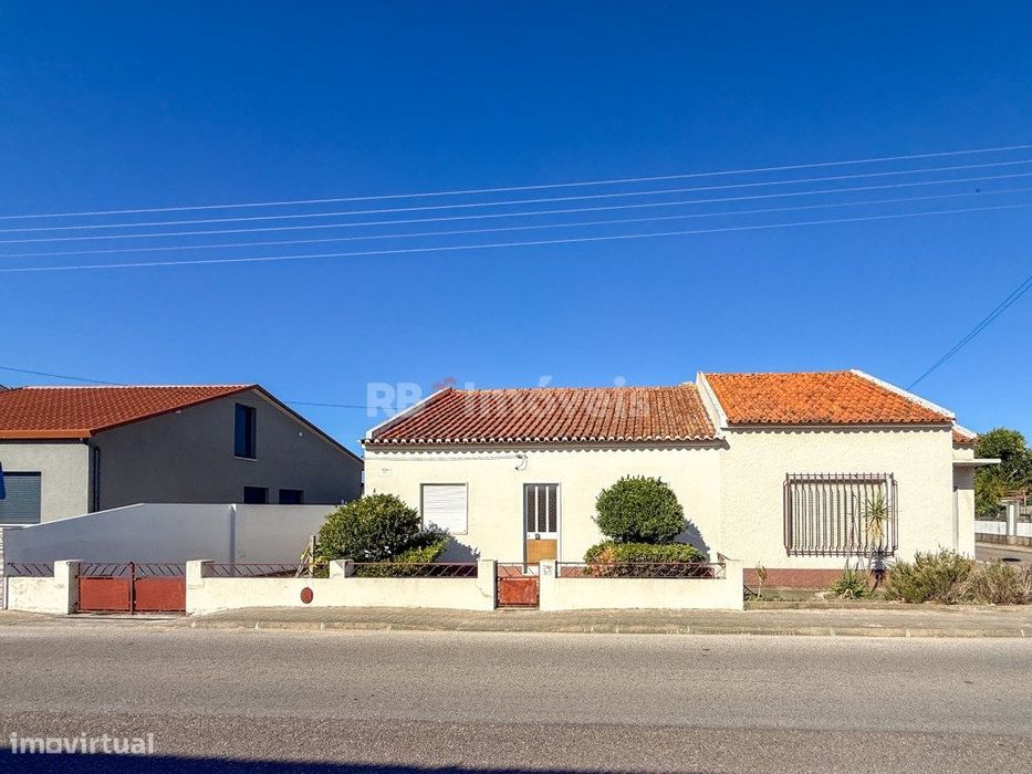 Moradia com espaço comercial